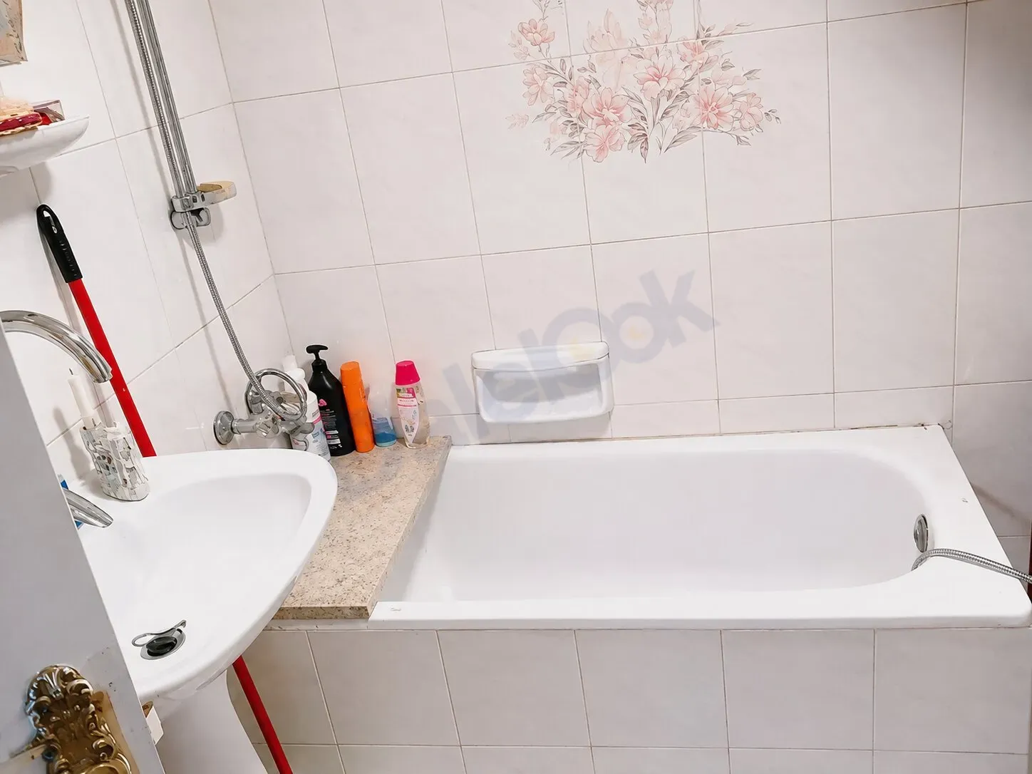 uploads/advertisements/images/للبيع_منزل_في_دمشق_العدوي__3_-1788357987696.webp
