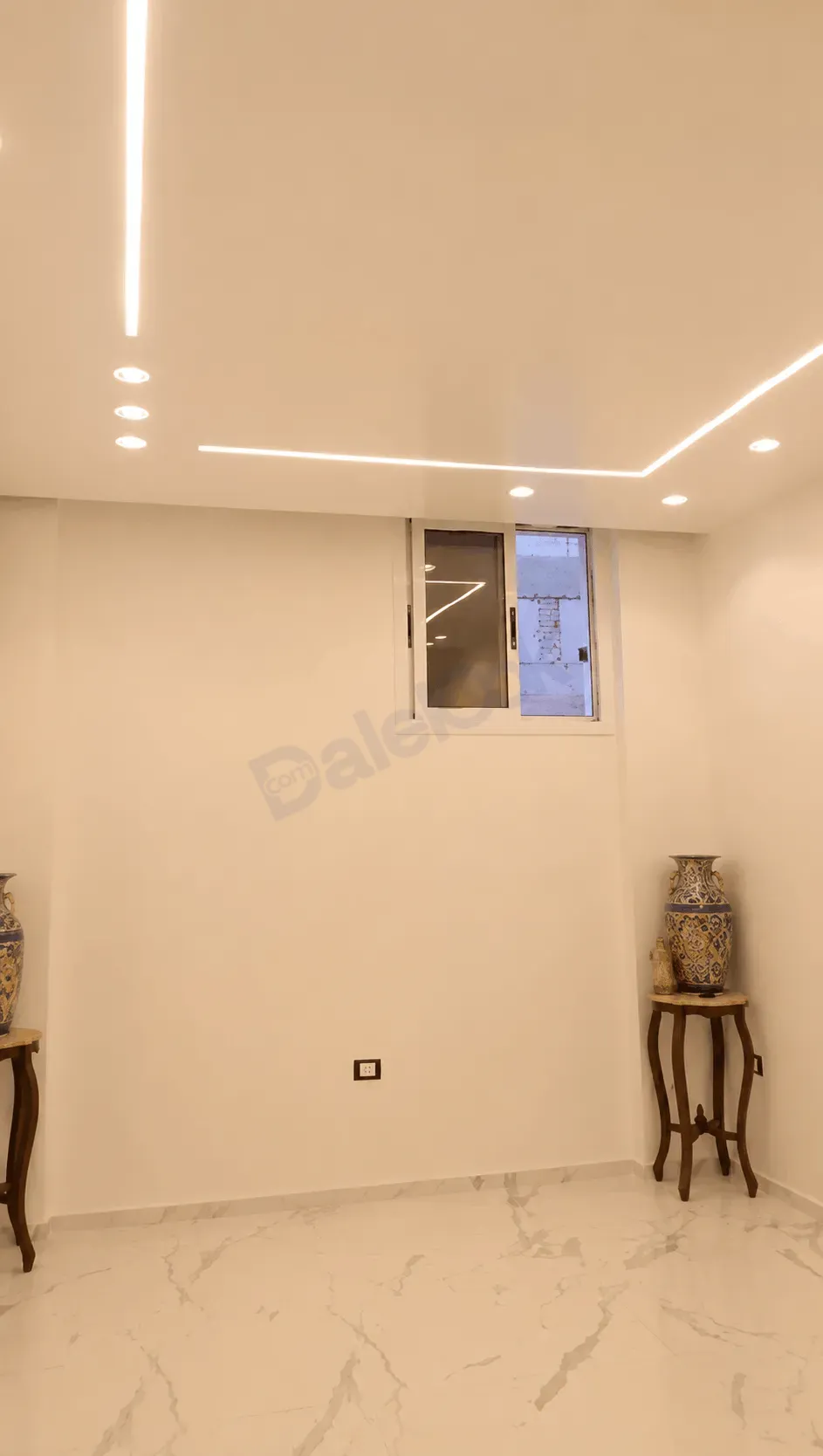 للبيع منزل في عقربا بنايات التنظيم