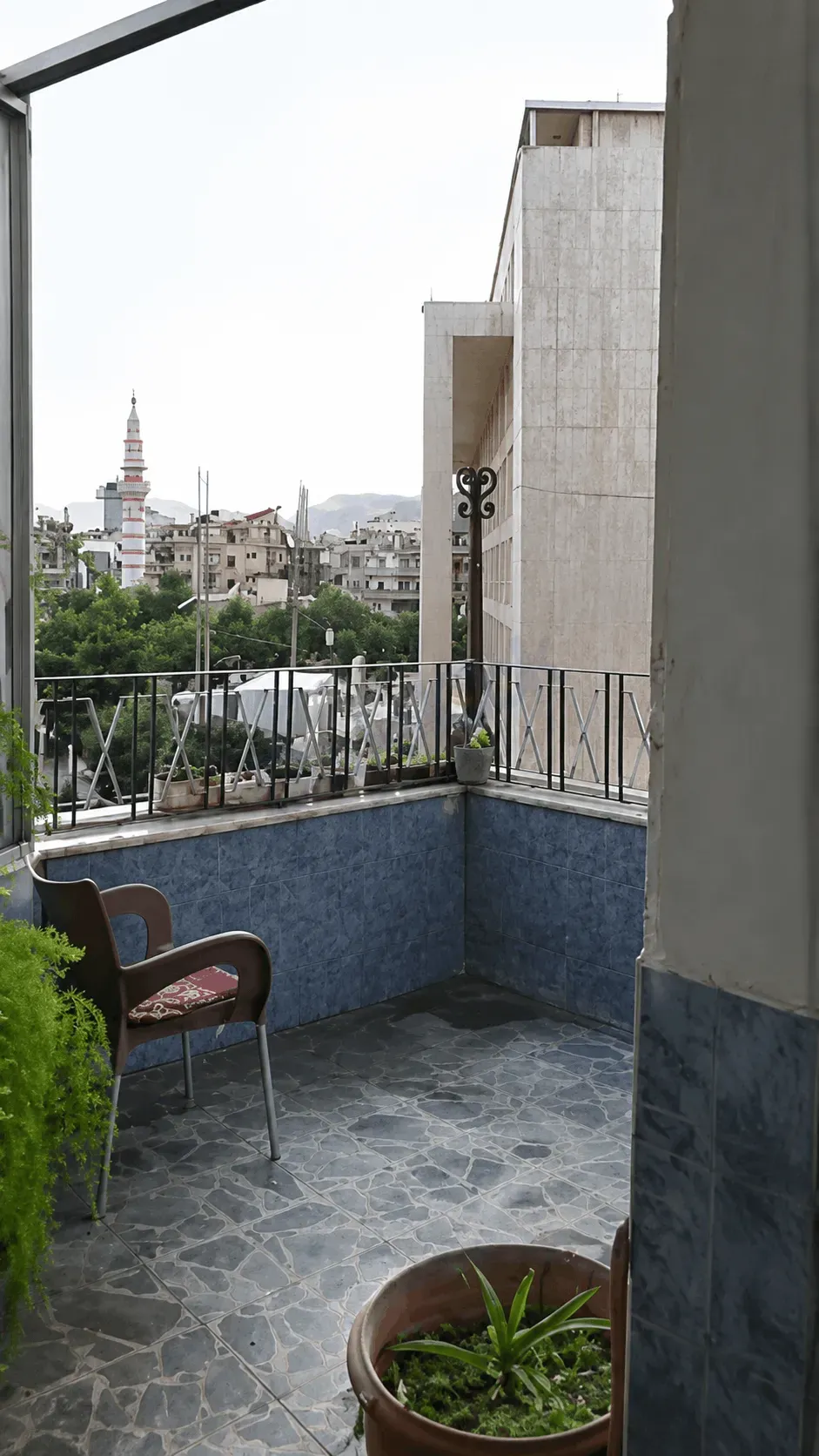 uploads/advertisements/images/للبيع_منزل_في_منطقة_السبع_بحرات__11_-1785332726044.webp