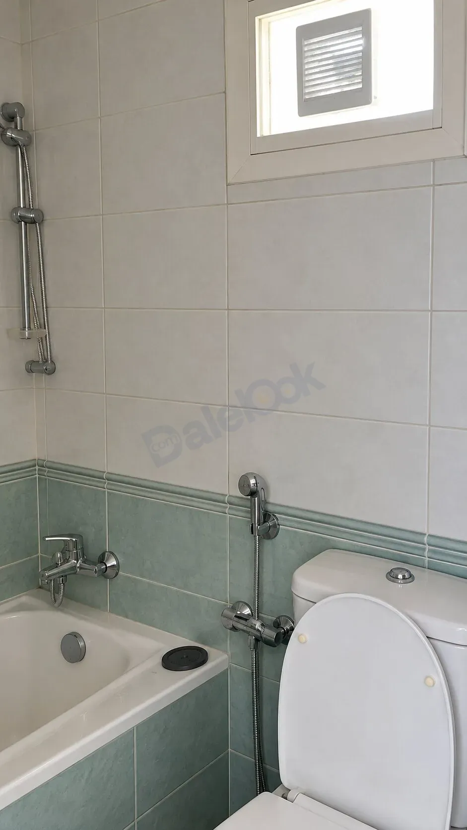 uploads/advertisements/images/منزل_للإيجار_السنوي_في_دمشق_المزة_فيلات_غربية__3_-1792019934946.webp