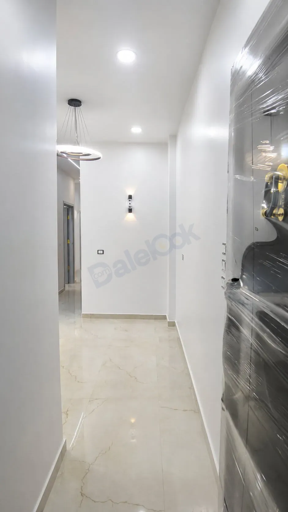 uploads/advertisements/images/منزل_للبيع_طابق_ثاني_في_معضمية_الشام__1_-1787866115570.webp