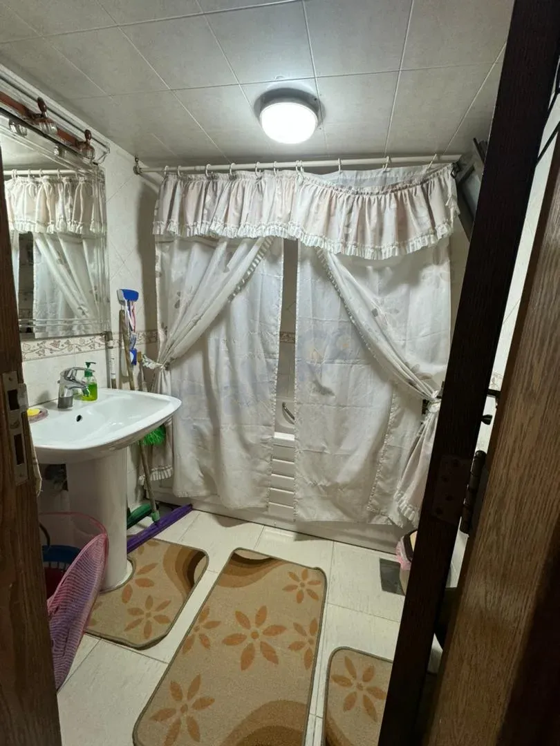 uploads/advertisements/images/منزل_مميز_للبيع_في_دمشق_شارع_برنية_خلف_مشفى_هشان_سنان__9_-1791068906717.webp