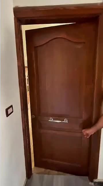 شقة للبيع في عين ترما المزرعة.mp4