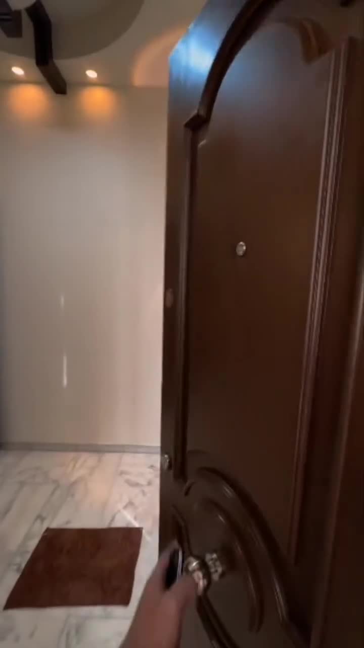 للإيجار شقة فاضية في المزة فيلات غربية.mp4