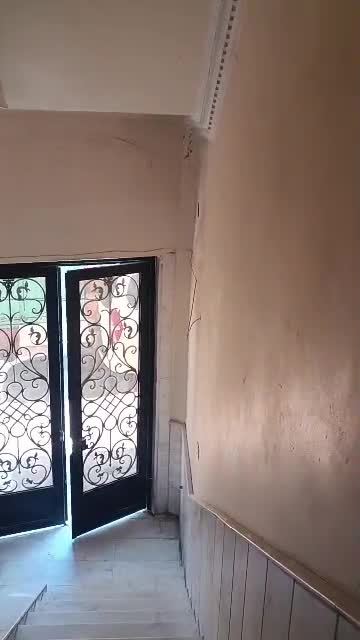 للاجار شقة كبيرة في المزة قرب المواساة.mp4