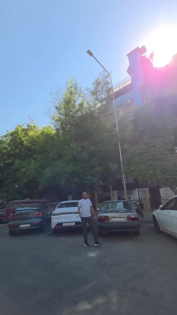 للاجار شقة مفروشه بمنطقة المزرعه شارع الشلال.mp4