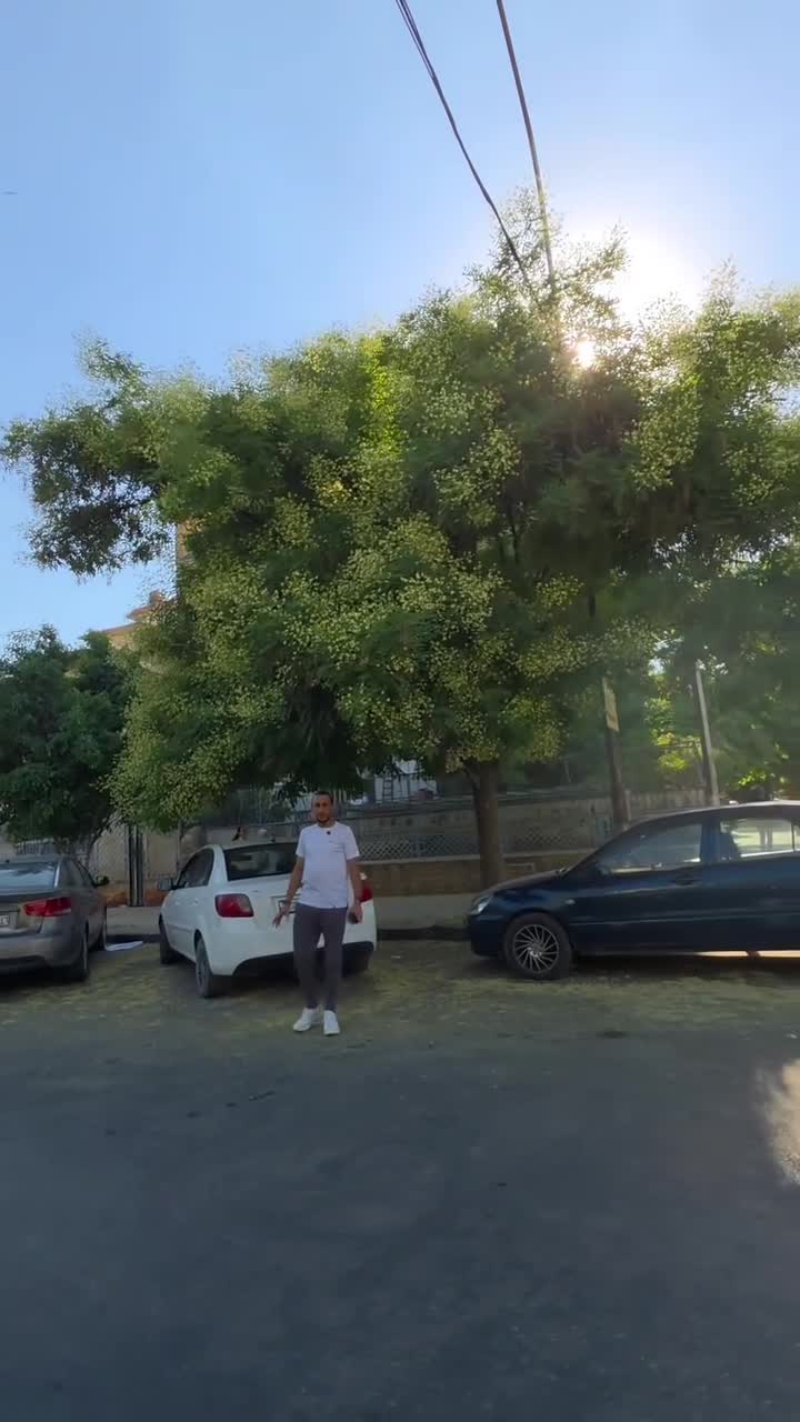 للبيع شقة أرضية بمنطقة المزرعه شارع الشلال.mp4