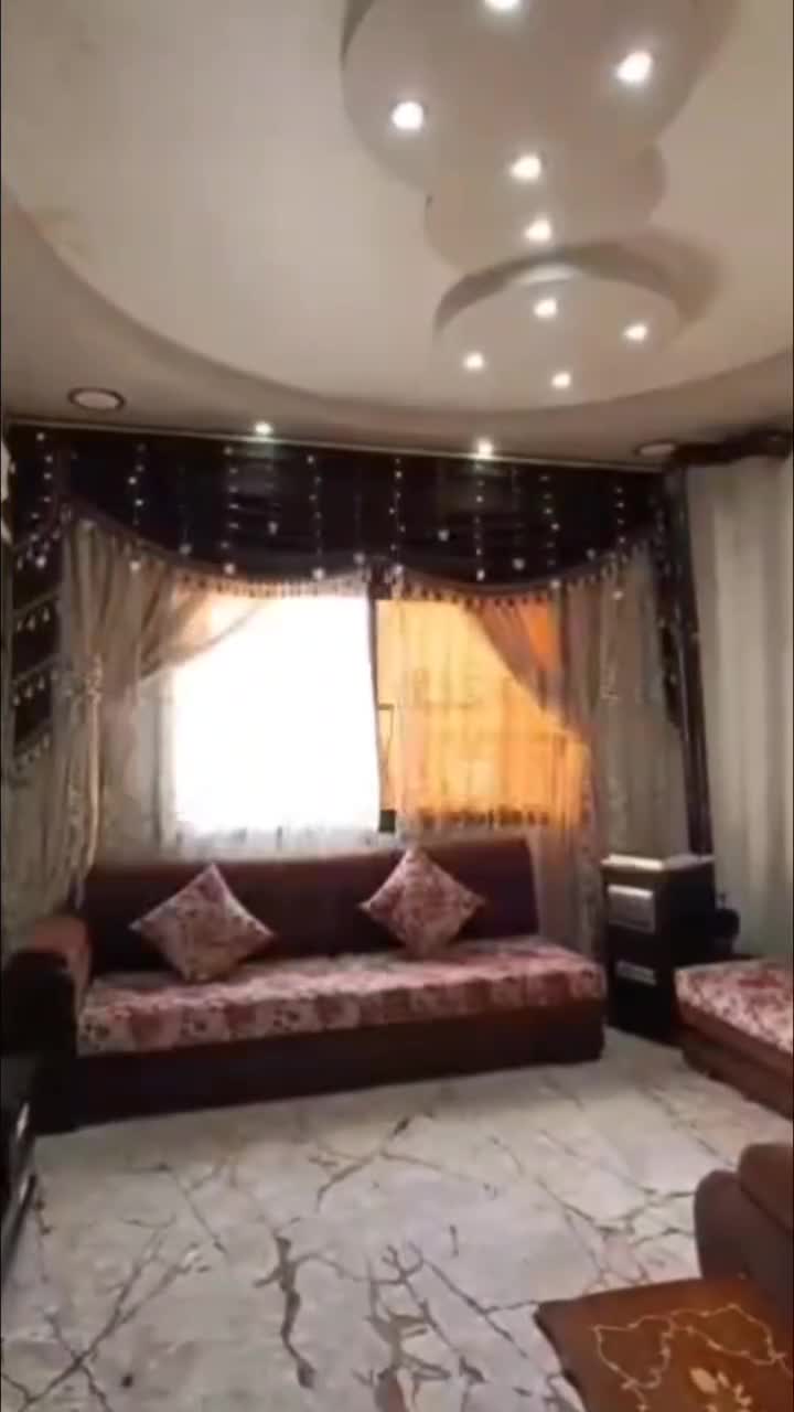 للبيع شقة بمنطقة مساكن برزة خلف حلويات نفيسه.mp4