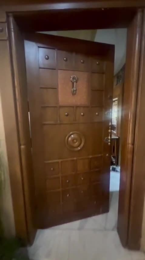 للبيع شقة سكنية بمواصفات ملكية في تنظيم كفرسوسة.mp4