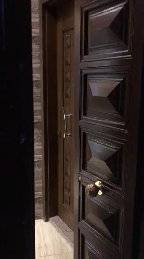 للبيع شقة في الميدان خلف مشفى المجتهد.mp4