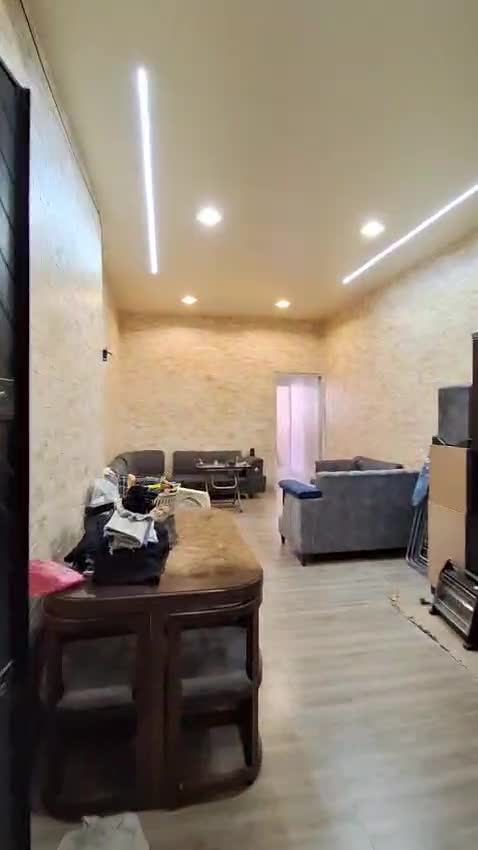 للبيع شقة في كفر بطنا جانب جامع النور.mp4