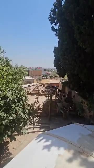 للبيع شقة في مساكن برزة شارع الحكيم.mp4