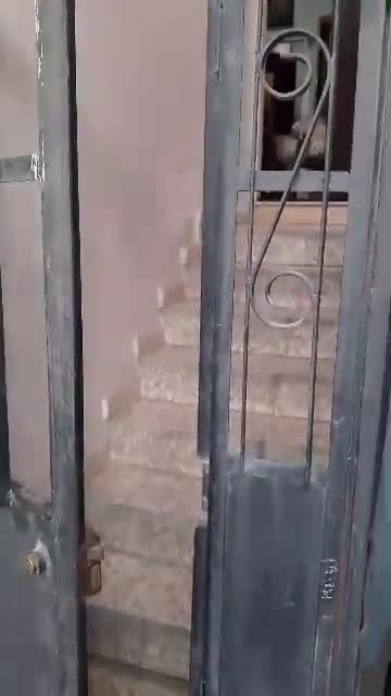 للبيع شقة مع السطح في ريف دمشق كشكول شارع السوق.mp4