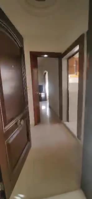 للبيع شقى في اتستراد الزاهرة الجديدة.mp4