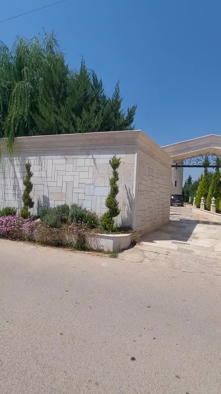 للبيع فيلا مميزة في دروشا شارع القصور.mp4