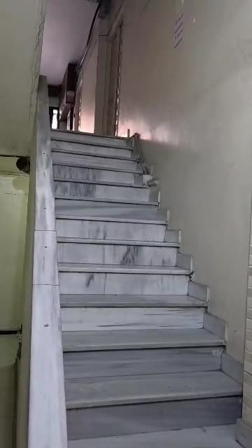 للبيع قبو فايش شرقي التجارة جانب برج الروس.mp4