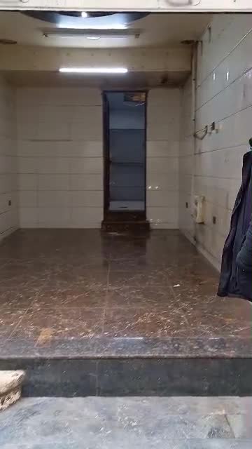 للبيع محل تجاري في باب توما.mp4