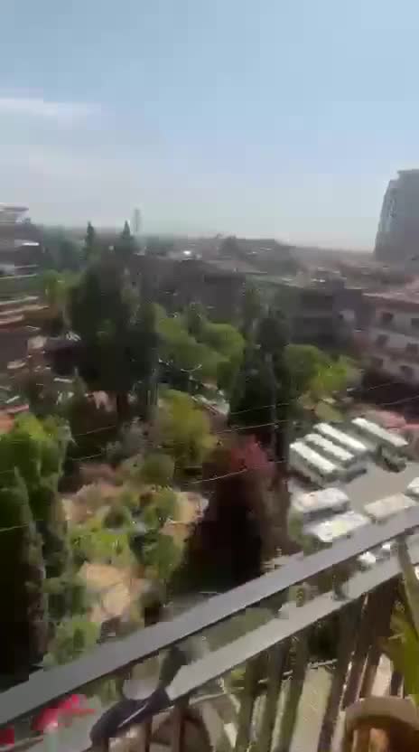 للبيع منزل اطلالة مفتوحة في كورنيش الميدان.mp4