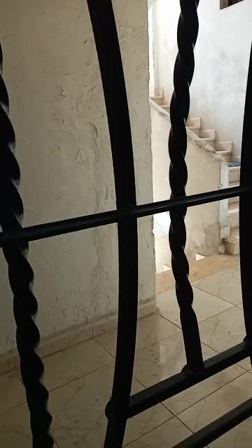 منزل ببيت سحم جانب البلدية ع الشارع العام.mp4